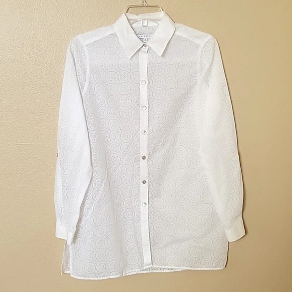 Foxcroft Shaped White Circle Floral Jacquard Button Down Shirt - Size 4